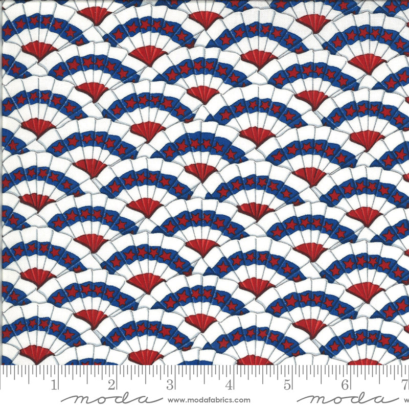 Moda America the Beautiful White Fabric – Patriotic Bunting by Deb Strain
